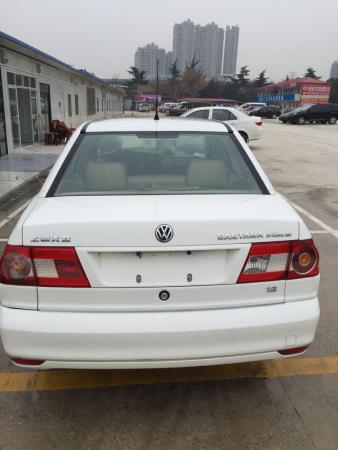 【合肥】2009年7月 大众 桑塔纳 志俊 1.8 休闲版 白色 手动挡