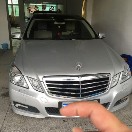 奔驰 奔驰E级  2011款 E300L 3.0L 时尚豪华型