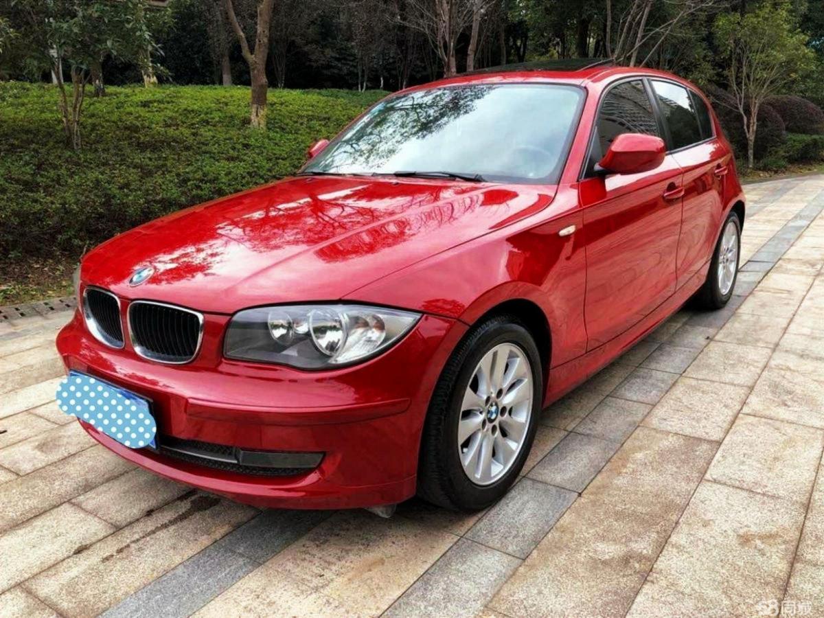 苏州2011年8月宝马宝马1系2011款120i双门轿跑车红色自动档